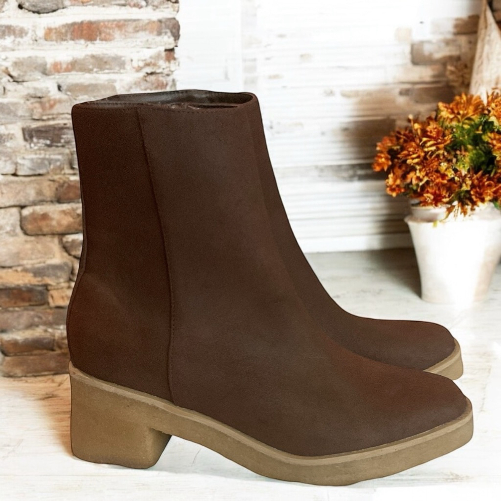 Coconut by Matisse ELSA rubber sole zip side heeled ankle Boots Brown Size 7M